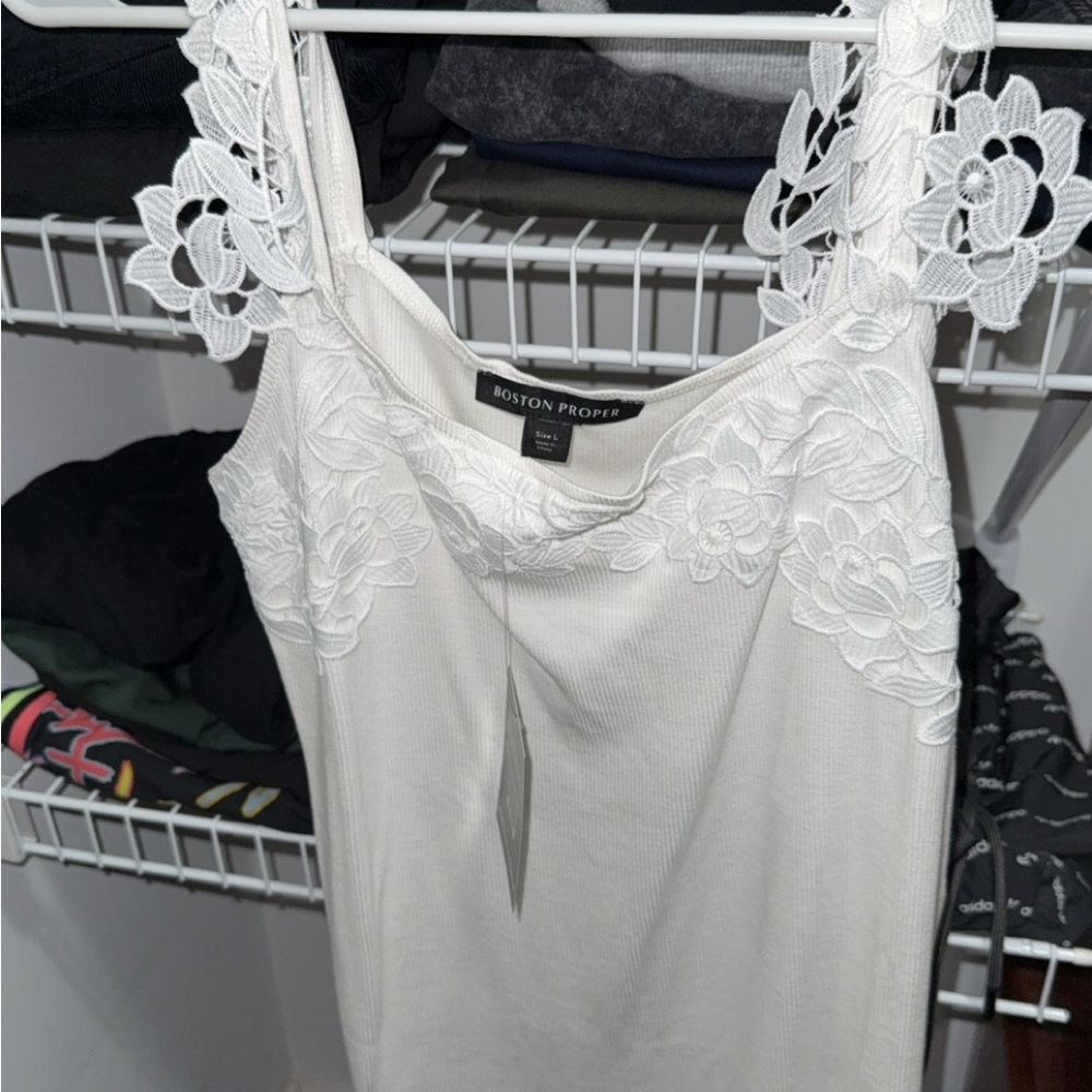 Boston Proper Ivory Floral Lace Camisole